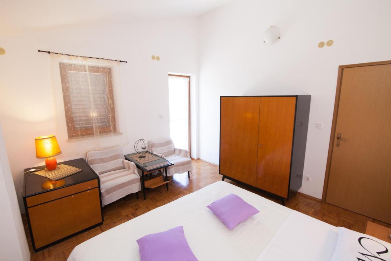 Apartman Kristina Apartamento Banjole Exterior foto